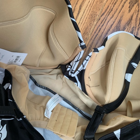 New Cacique Balconette Floral Black and White Swimsuit 42C Swim Top Tankini - Picture 7 of 7